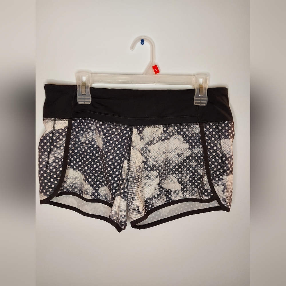 Lululemon Run Times Short Dottie Dream Rose Neutral Blush Black Size 8